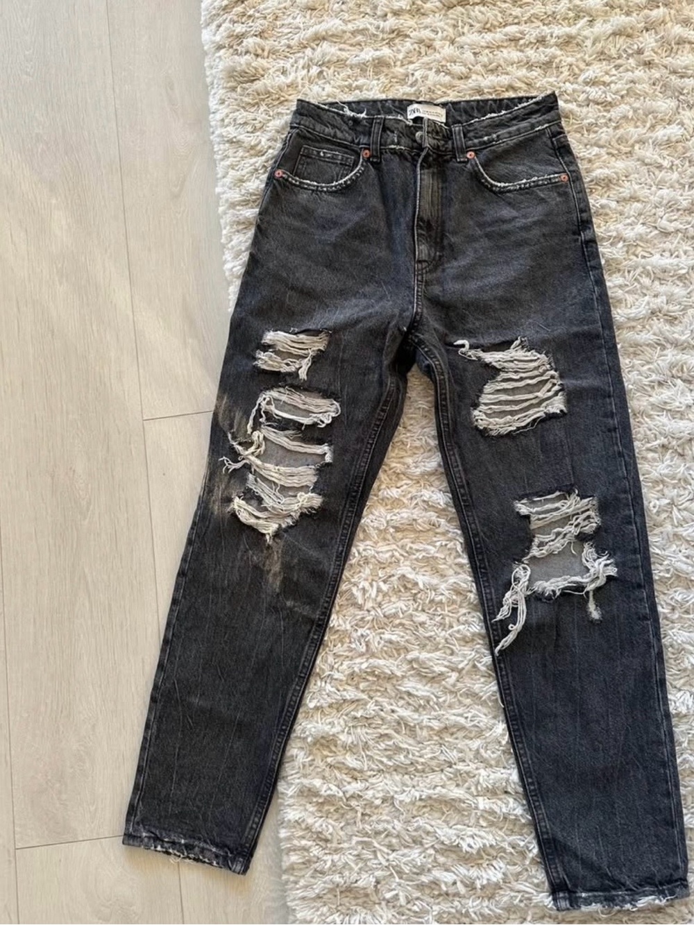 Zara Black Distressed High-Rise Jeans